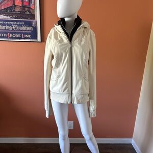 LULULEMON women’s ivory and black jacket